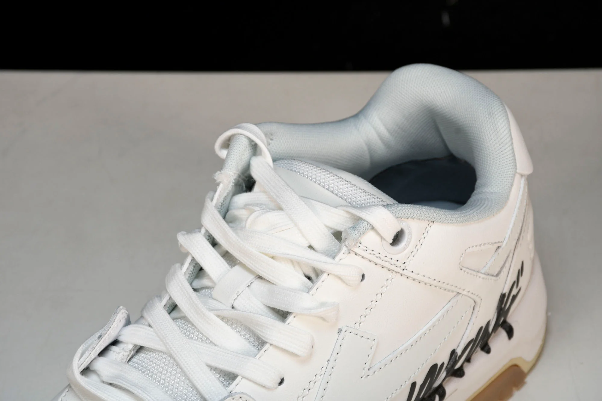 Off-White Out Of Office OOO Low Top 