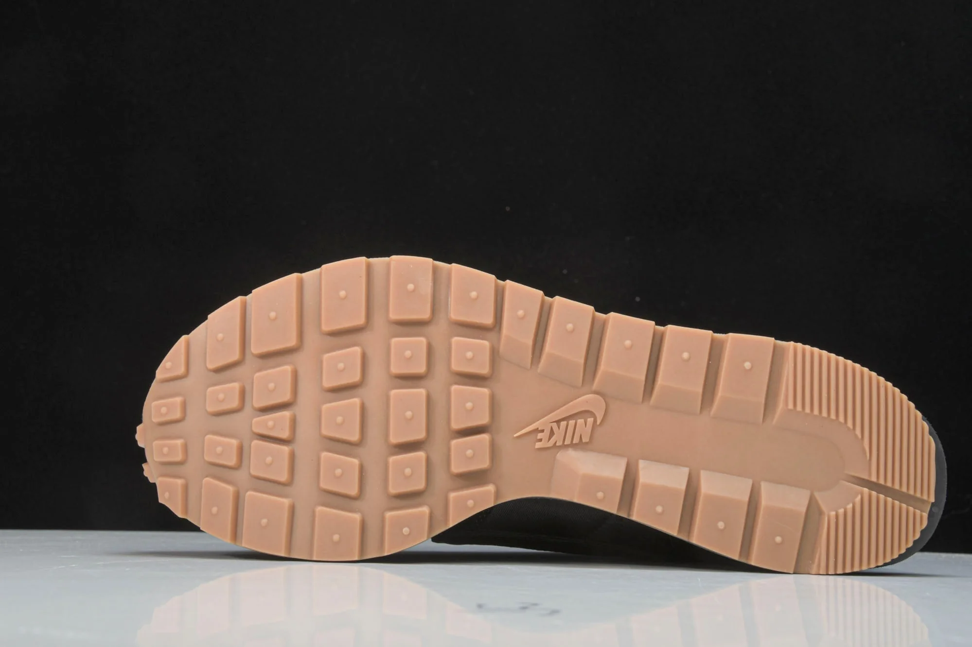 Sacai VaporWaffle 'Black Gum'