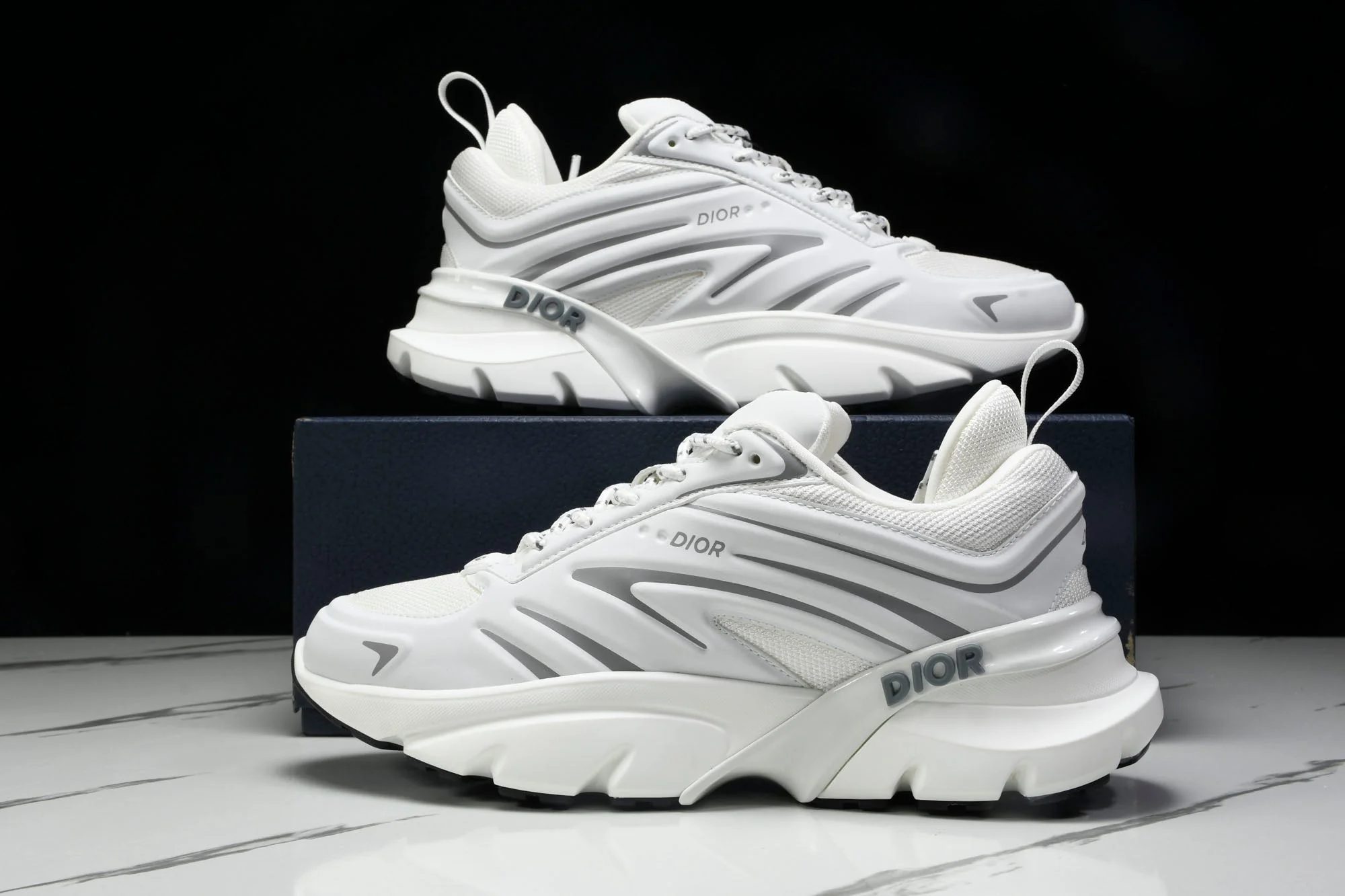 D1or B44 Blade Sneaker 'White'