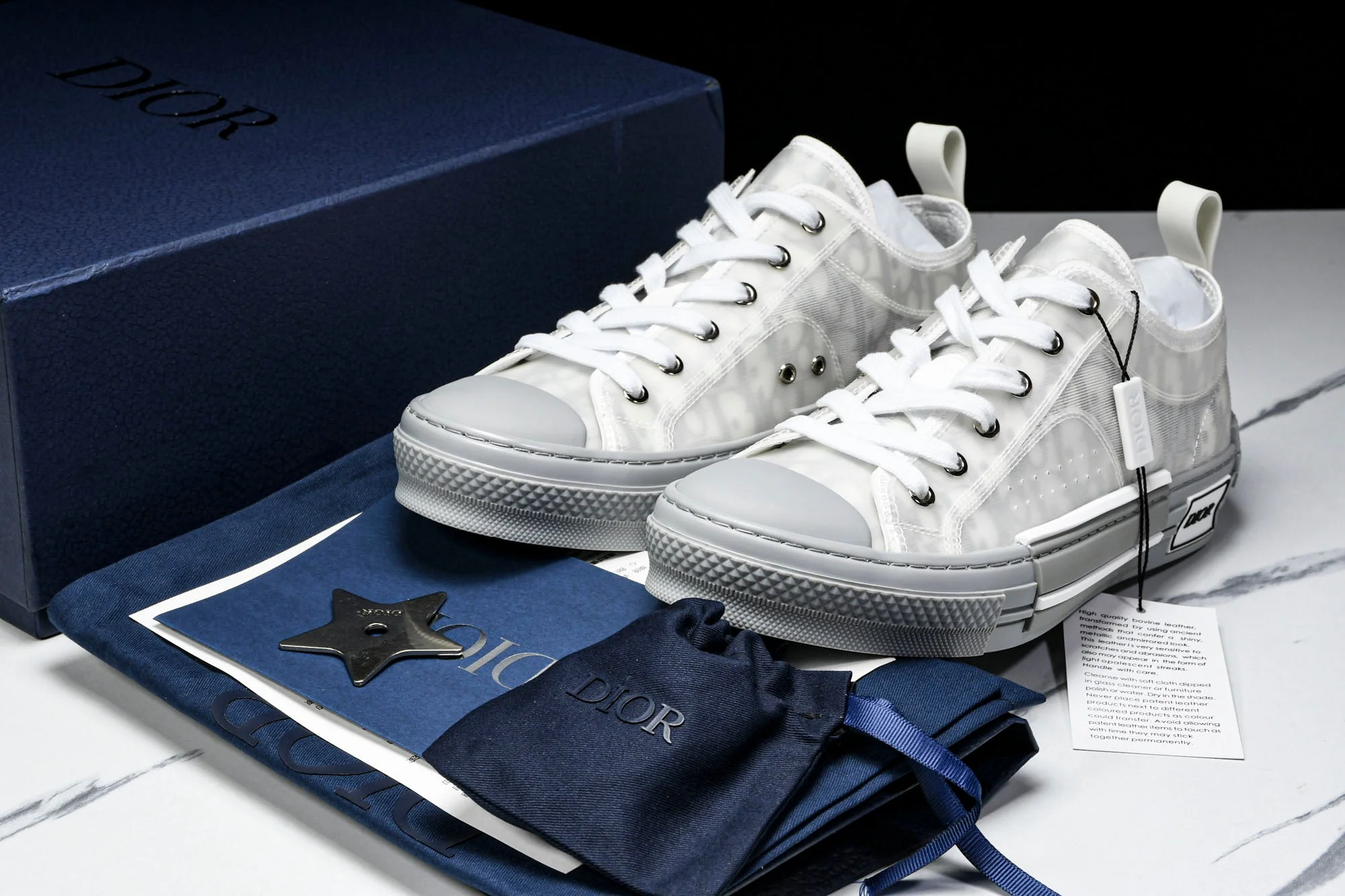 D1or B23 Low 'Oblique Silver'