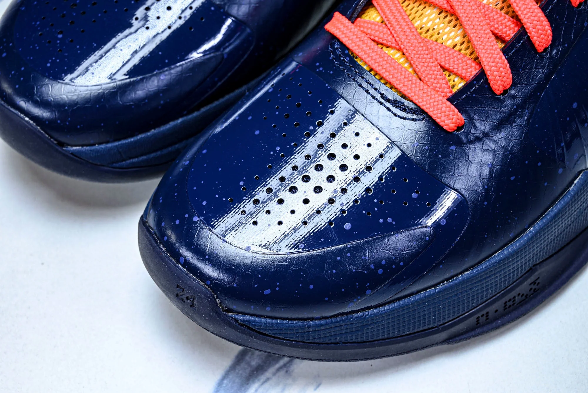 Kobe 5 Protro 'Caitlin Clark Indiana Fever'