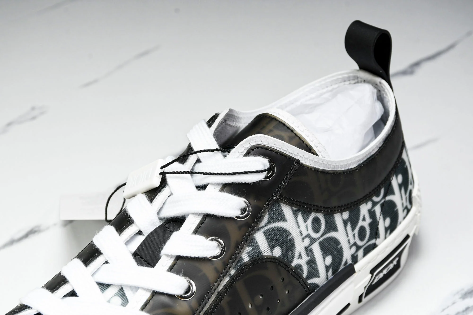 D1or B23 Low 'Oblique Black White'