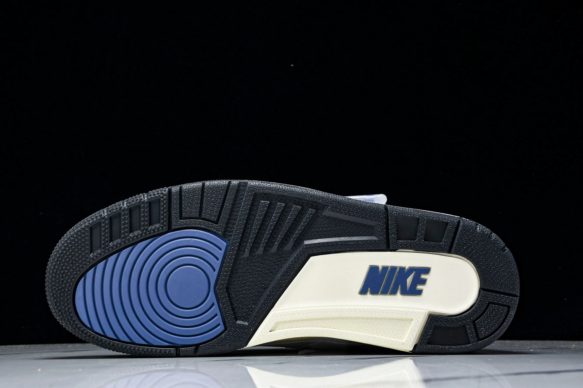 AJ3 Retro OG x A Ma Maniere 'Diffused Blue'