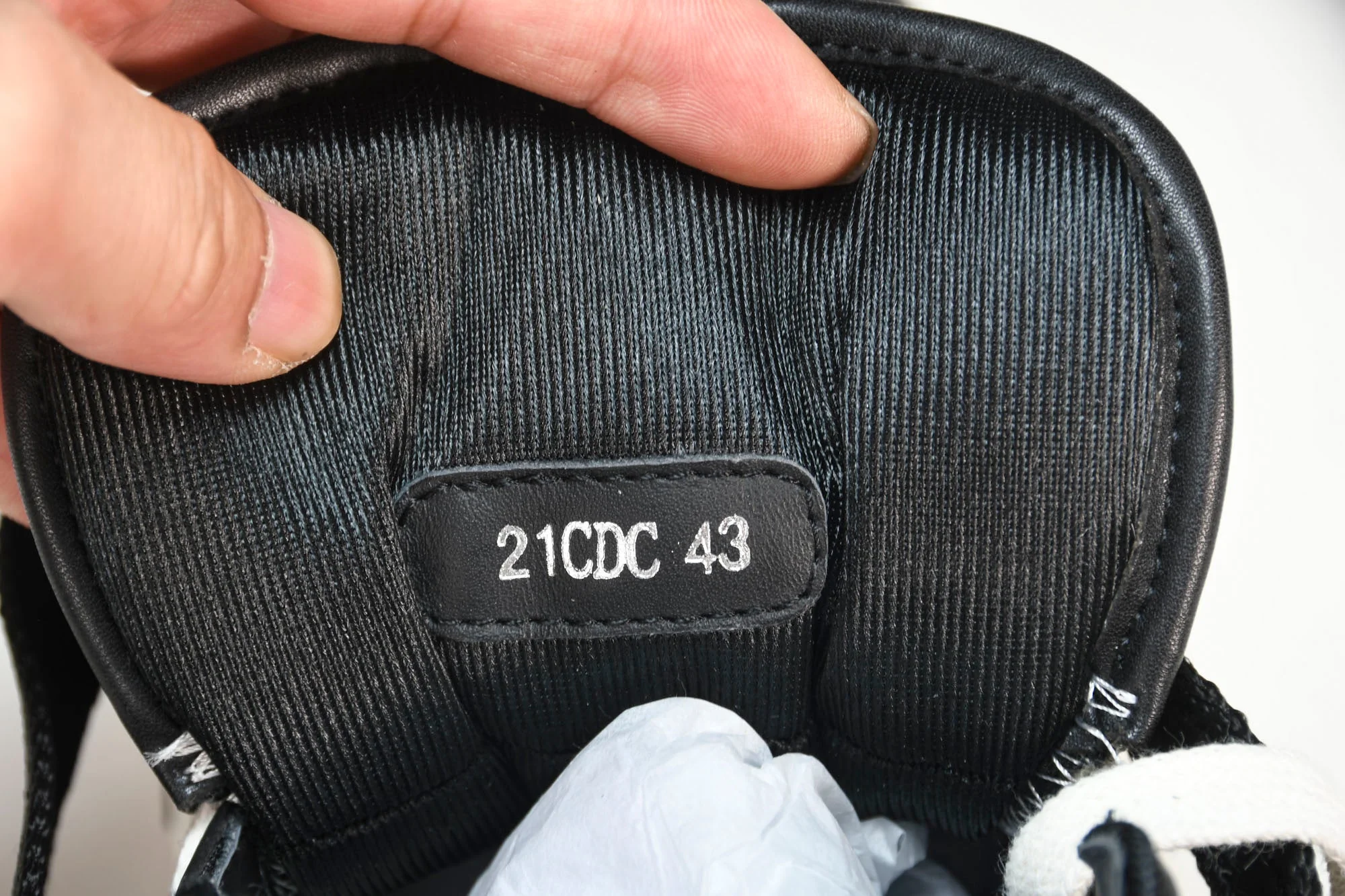 D1or B27 High Strap Oblique 'Black'