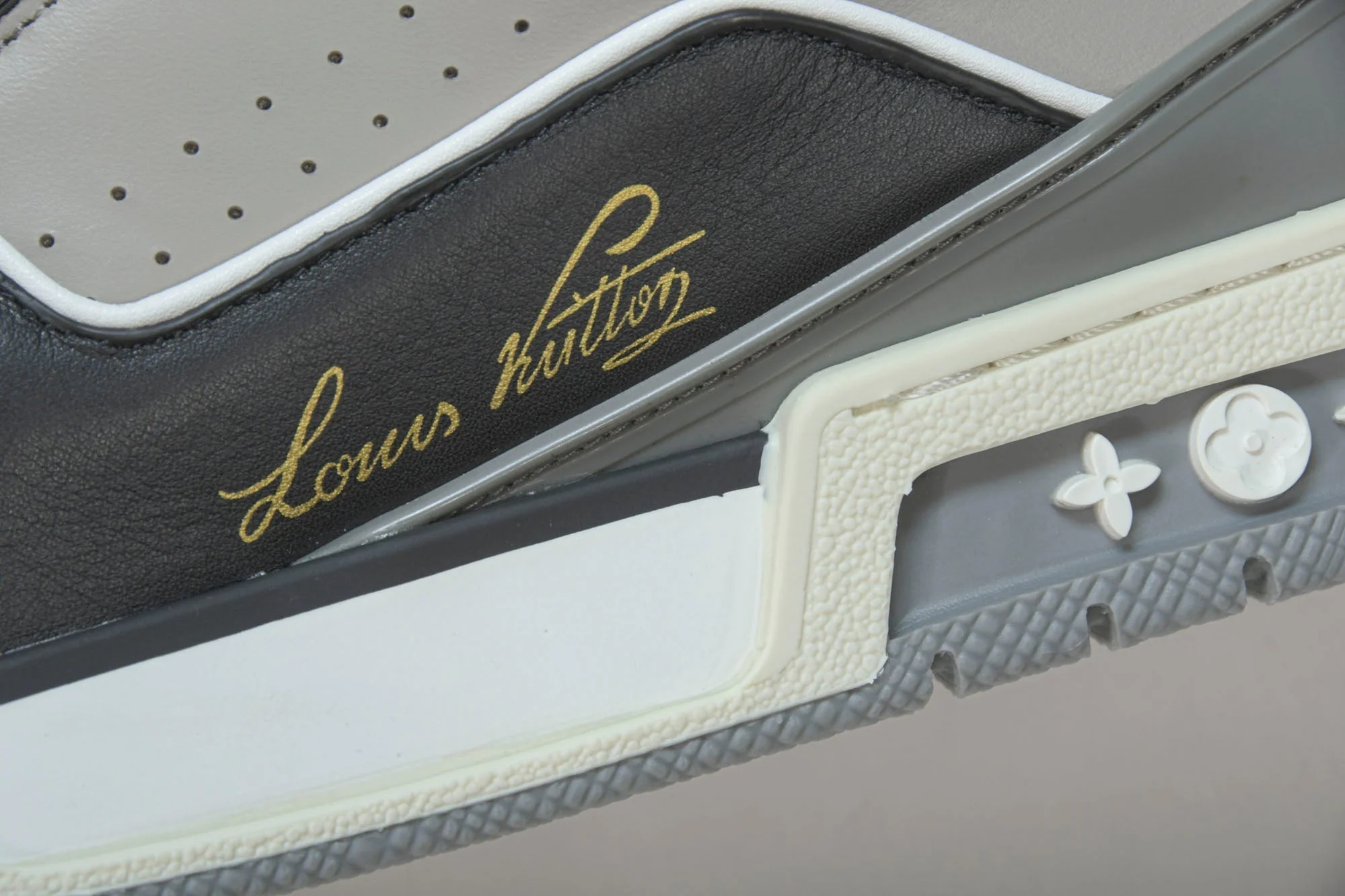 Louis Vuittоп Trainer Low 'Black Grey'