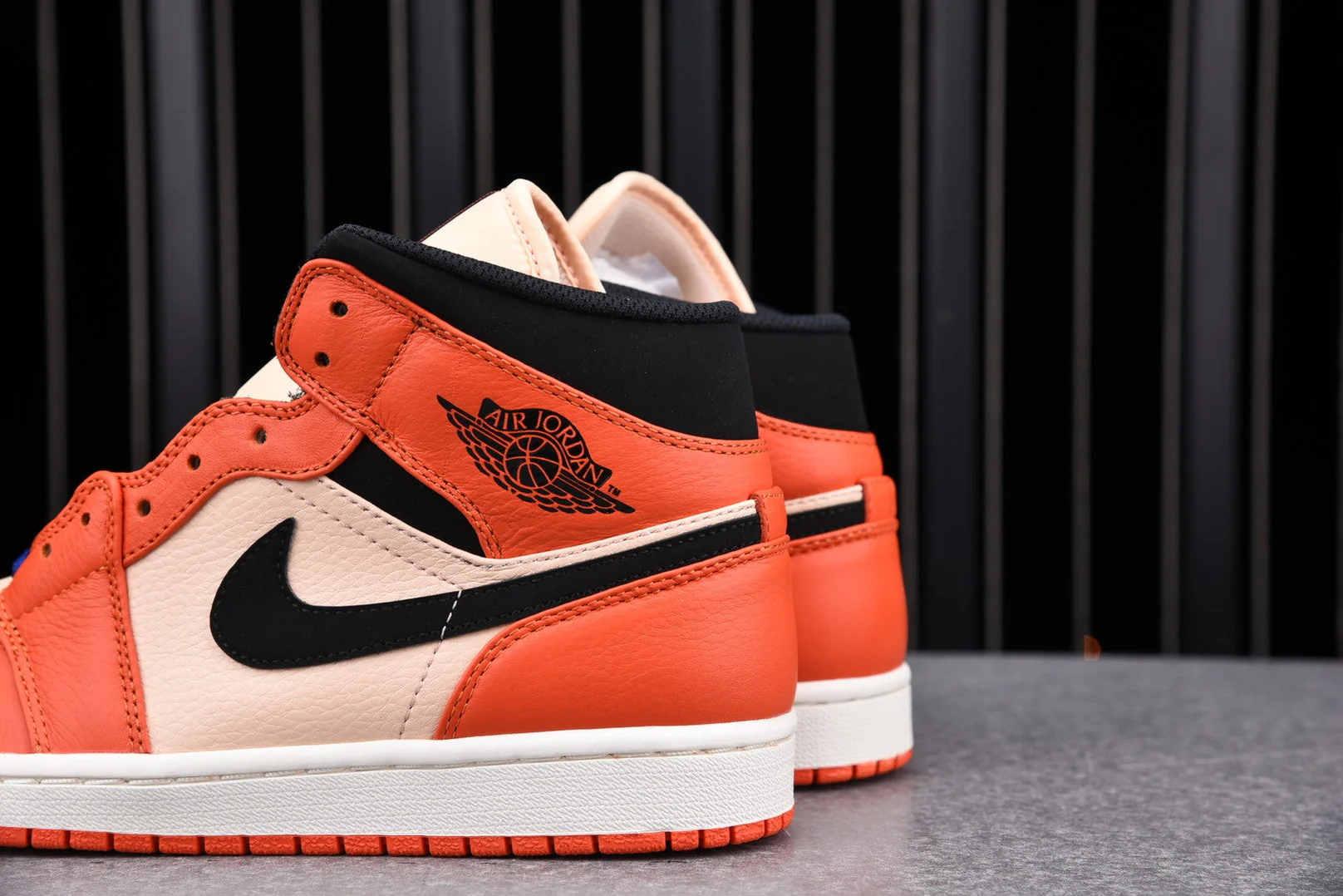 AJ1 Retro Mid SE 'Team Orange'