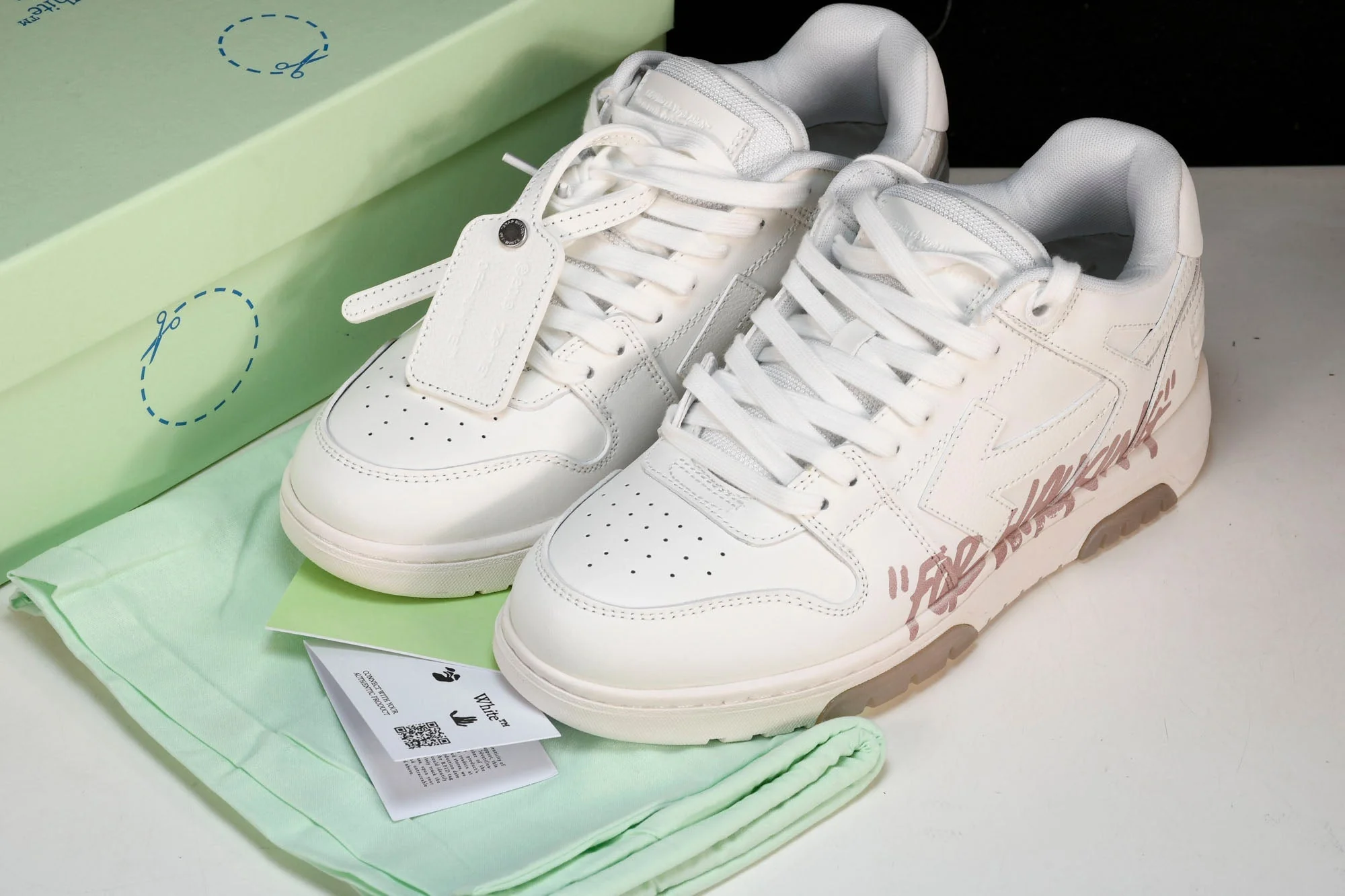 Off-White Out Of Office OOO Low Top 