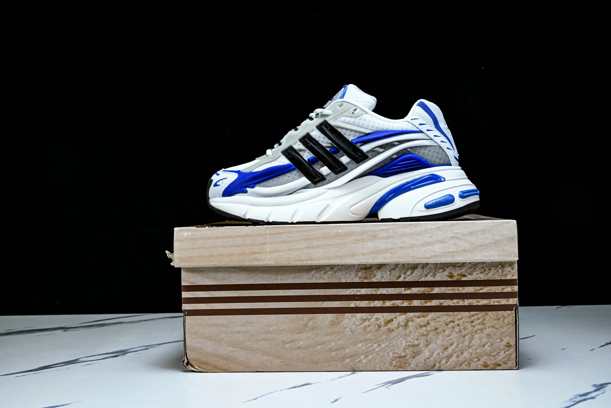 AD1STAR Jellyfish x Pharrell Williams x Virginia 'Royal Blue'