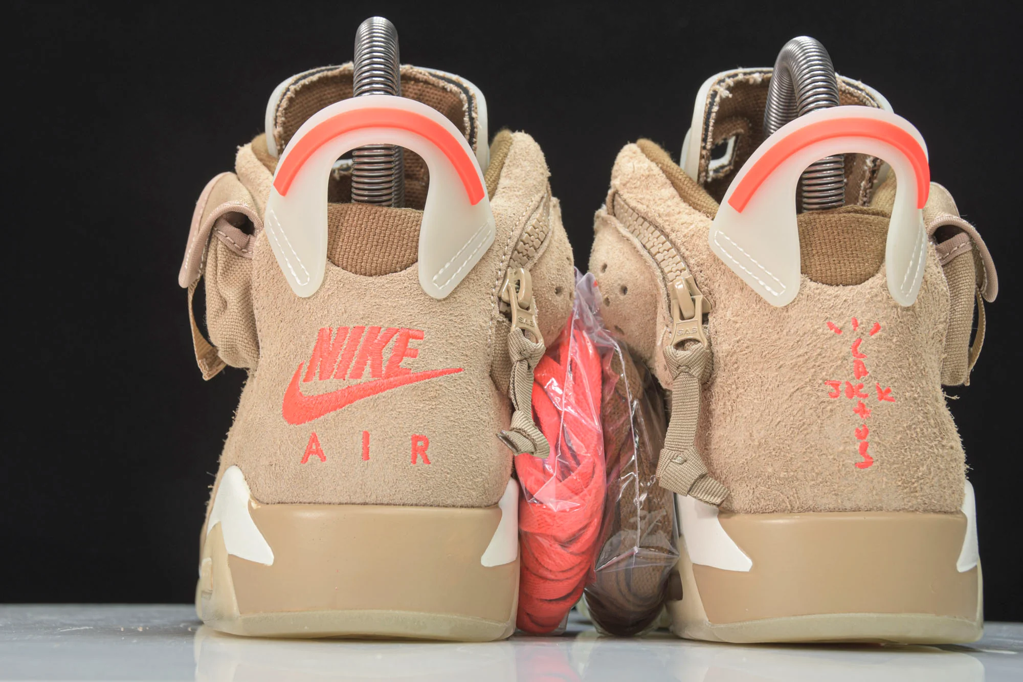 Travis Scott AJ6 Retro 'British Khaki'