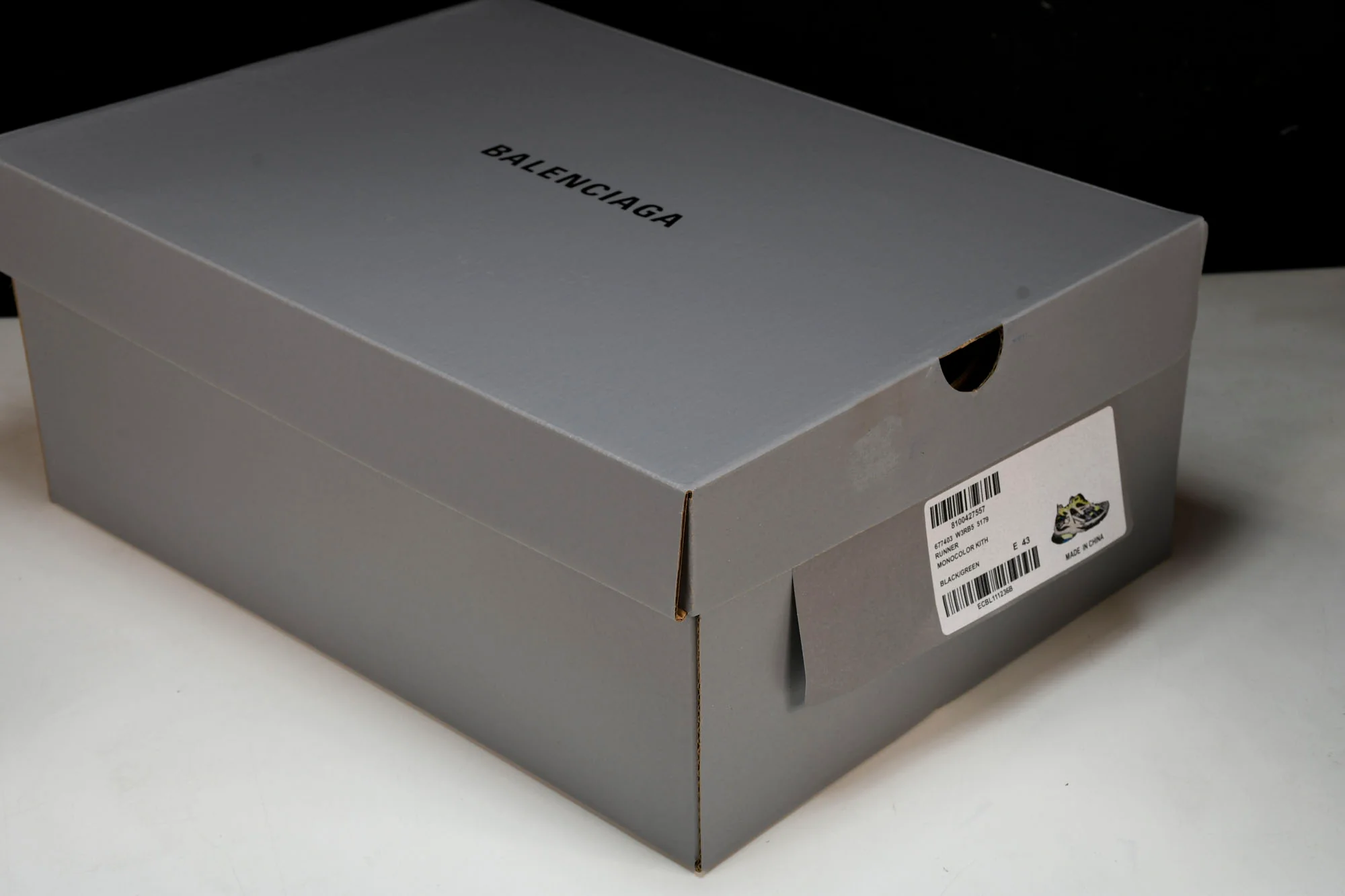 Runner 'Green Blue Grey Black'