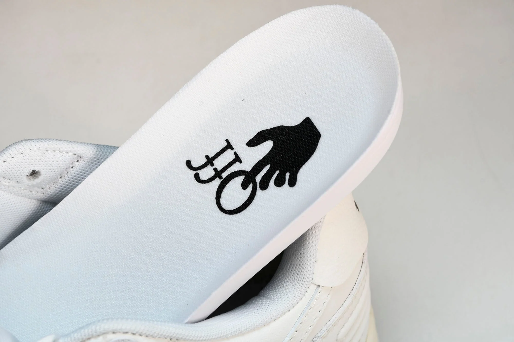 Off-White Out Of Office OOO Low Top 