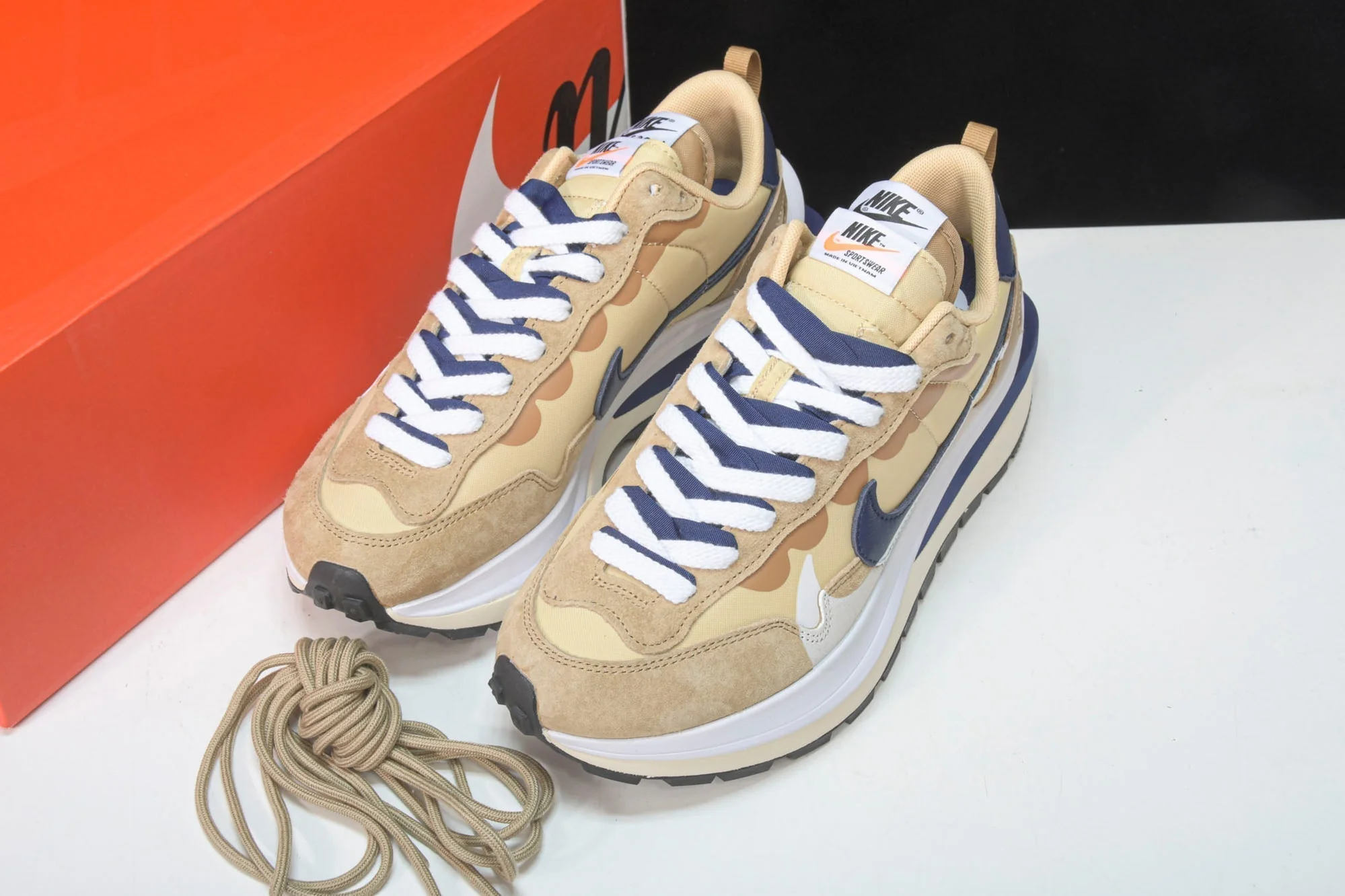 Sacai VaporWaffle 'Sesame'