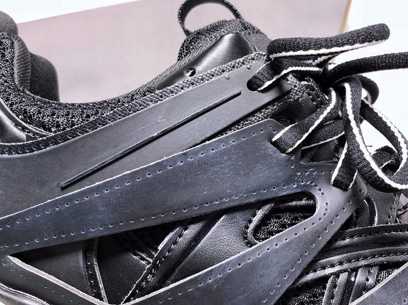 Track Trainer 'Black Glow'