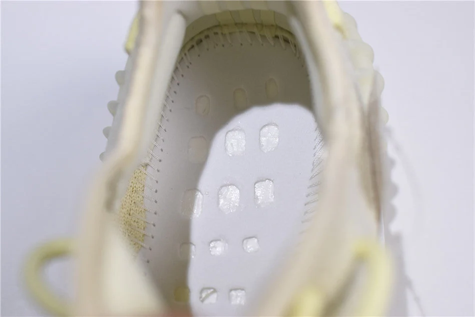 Yzy Boost 350 v2 Butter