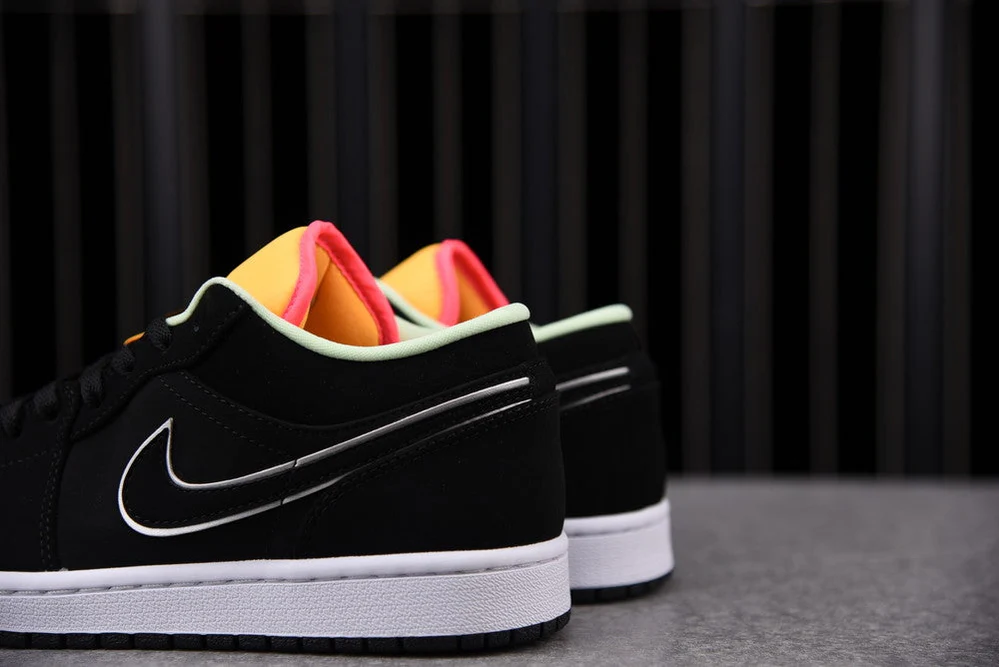 AJ1 Low SE 'Aurora Green'