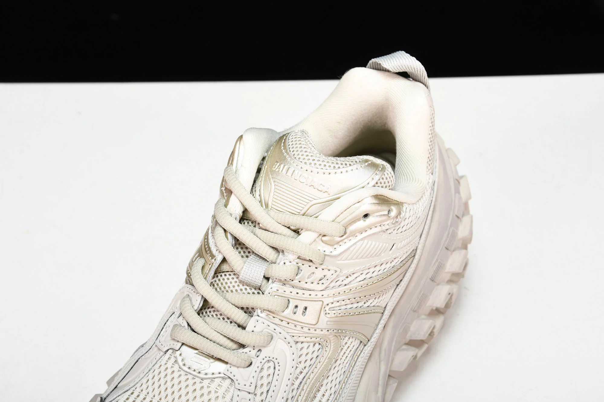 Defender (Bouncer) Sneaker 'Beige'