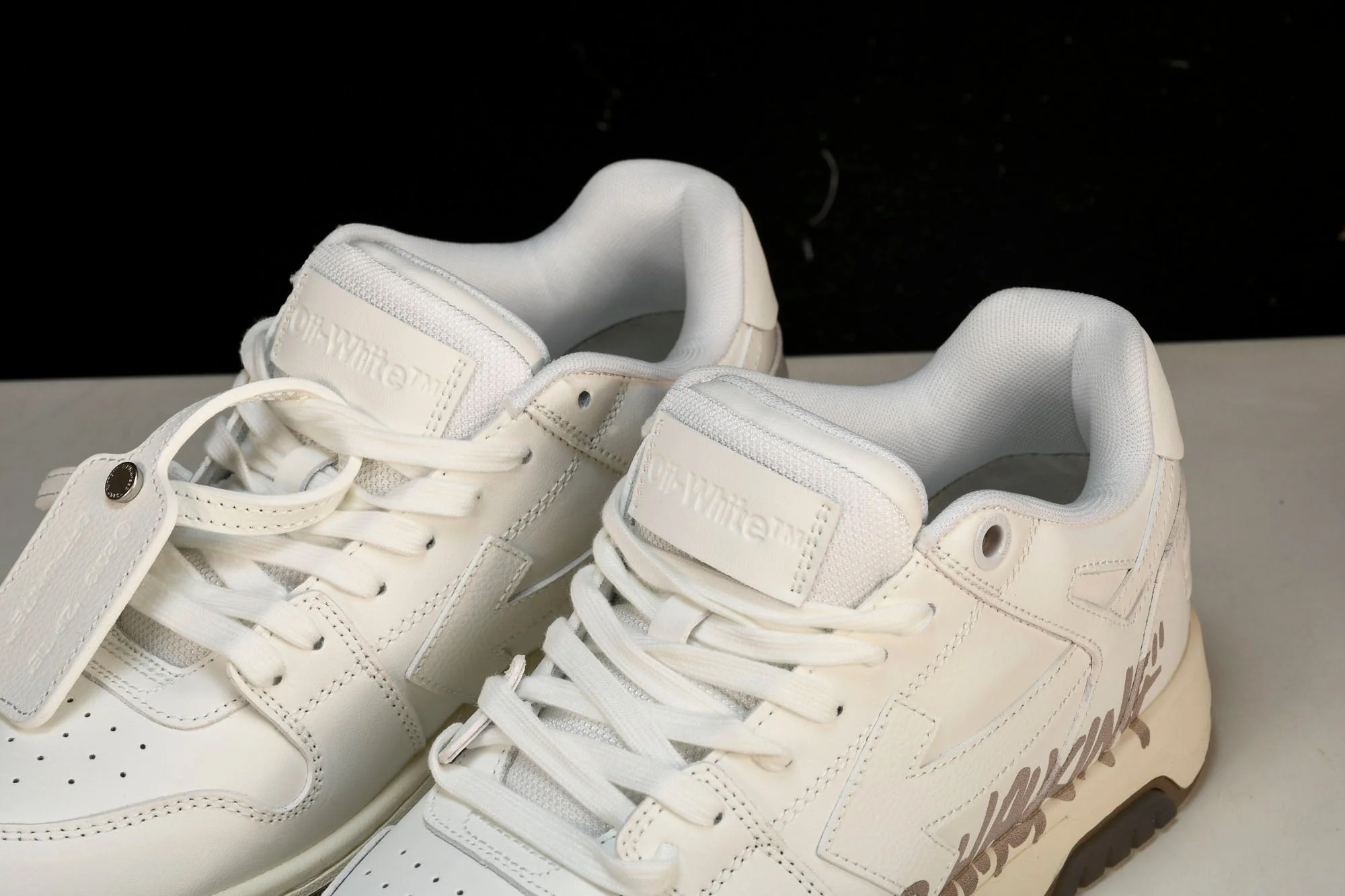 Off-White Out Of Office OOO Low Top 