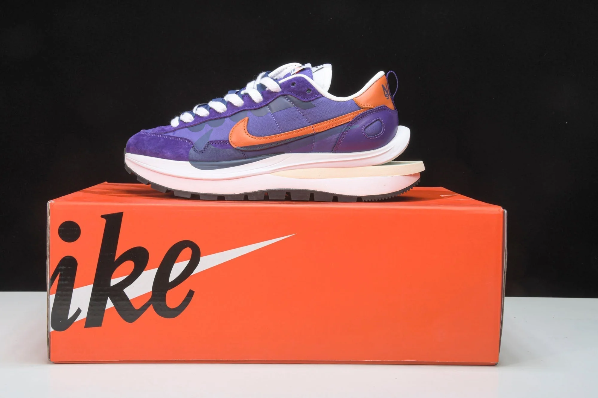 Sacai VaporWaffle 'Dark Iris'