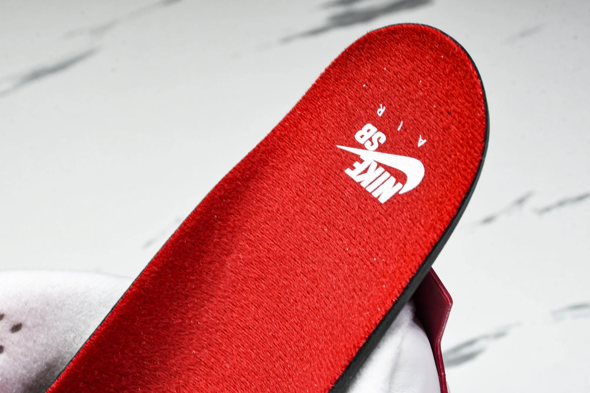 AJ4 Retro SB 'Varsity Red' (Friends & Family)