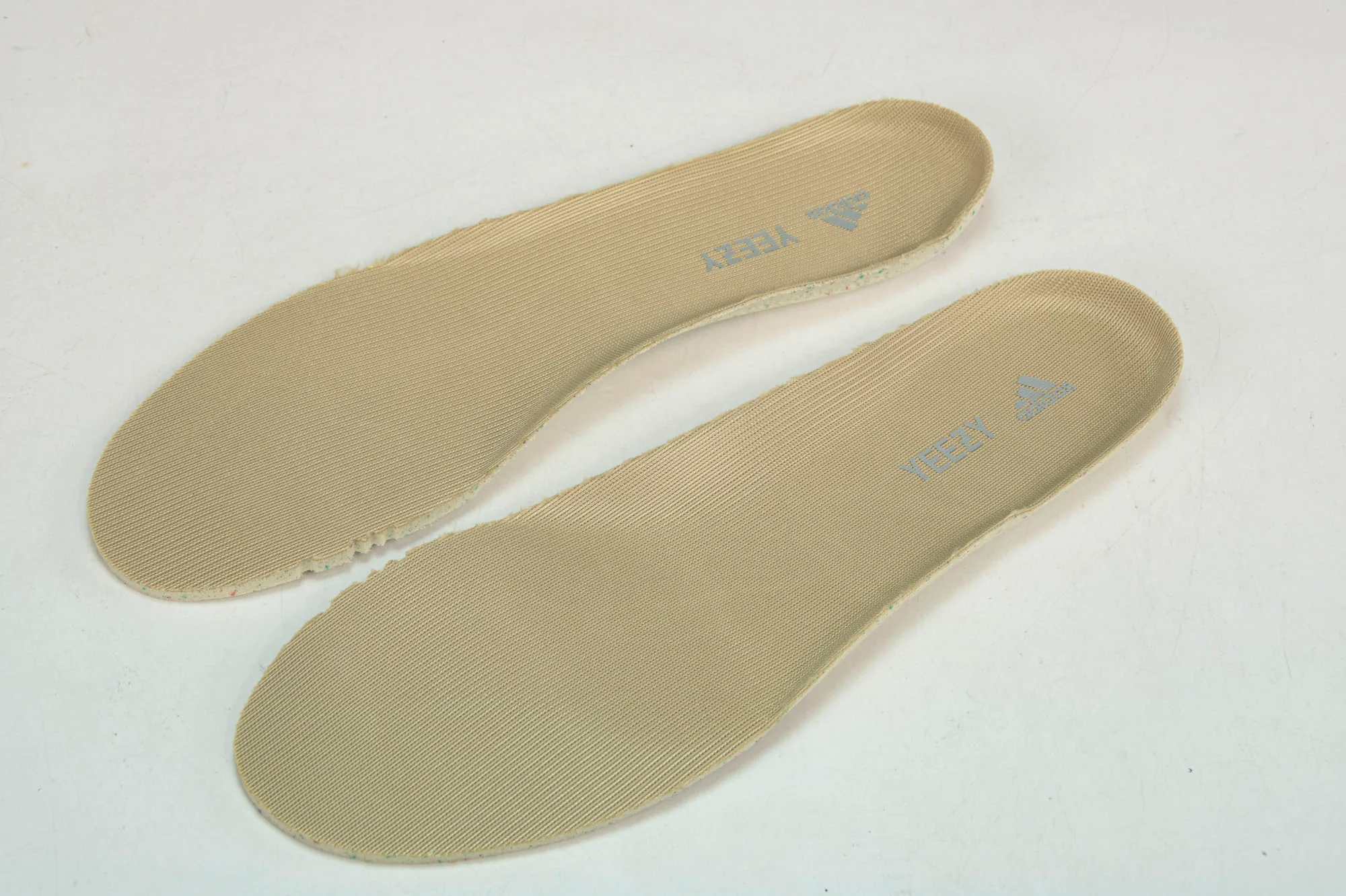 Yzy Boost 700 Enflame Amber