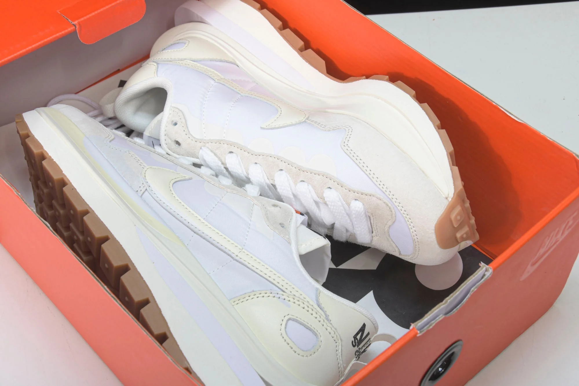 Sacai VaporWaffle 'Sail Gum'