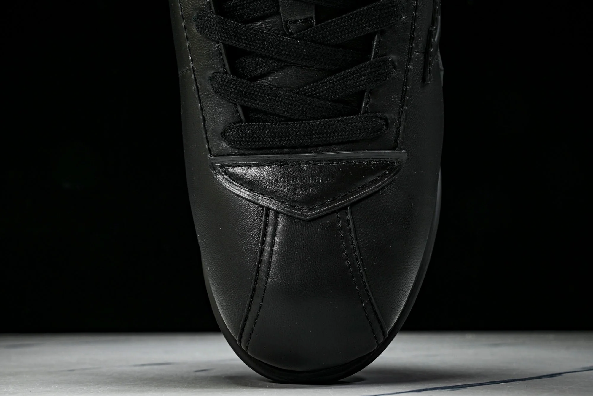 Louis Vuittоп Buttersoft 'Black'