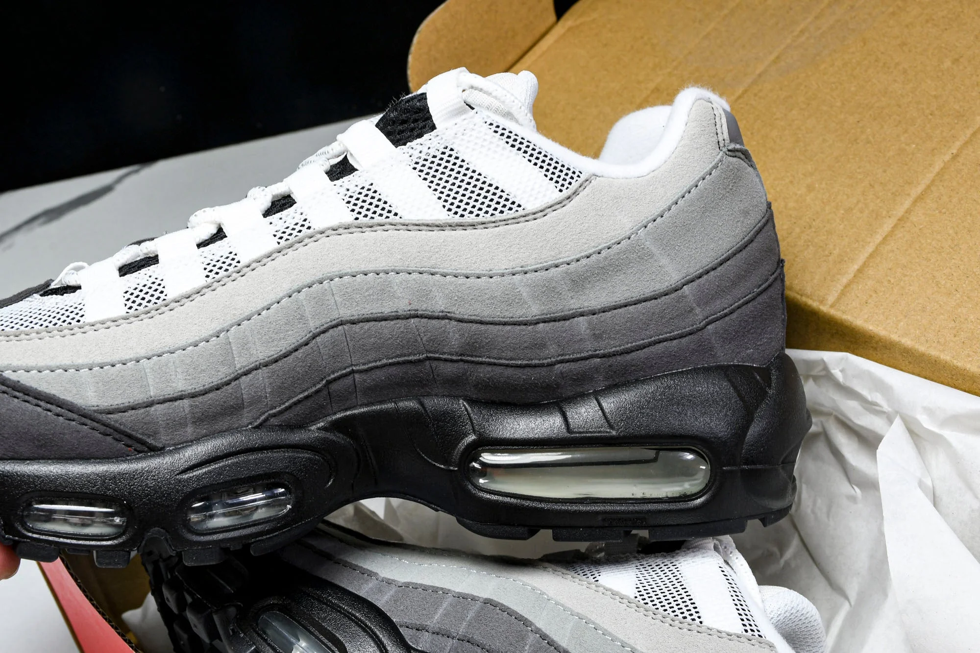 AM95 OG 'Black Anthracite'