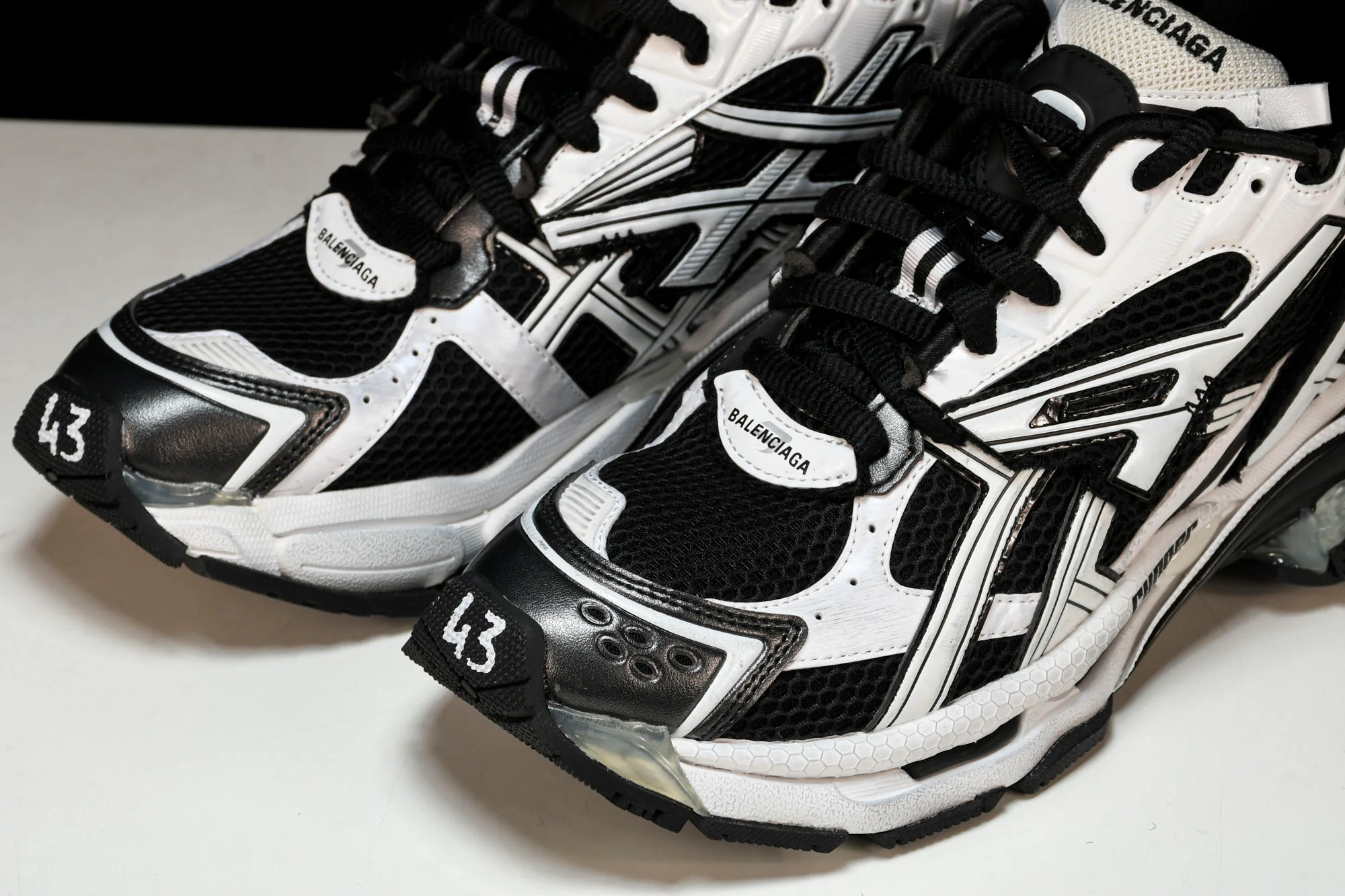 Runner 'White Black'