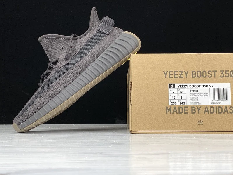 Yzy Boost 350 v2 Cinder Non-Reflective