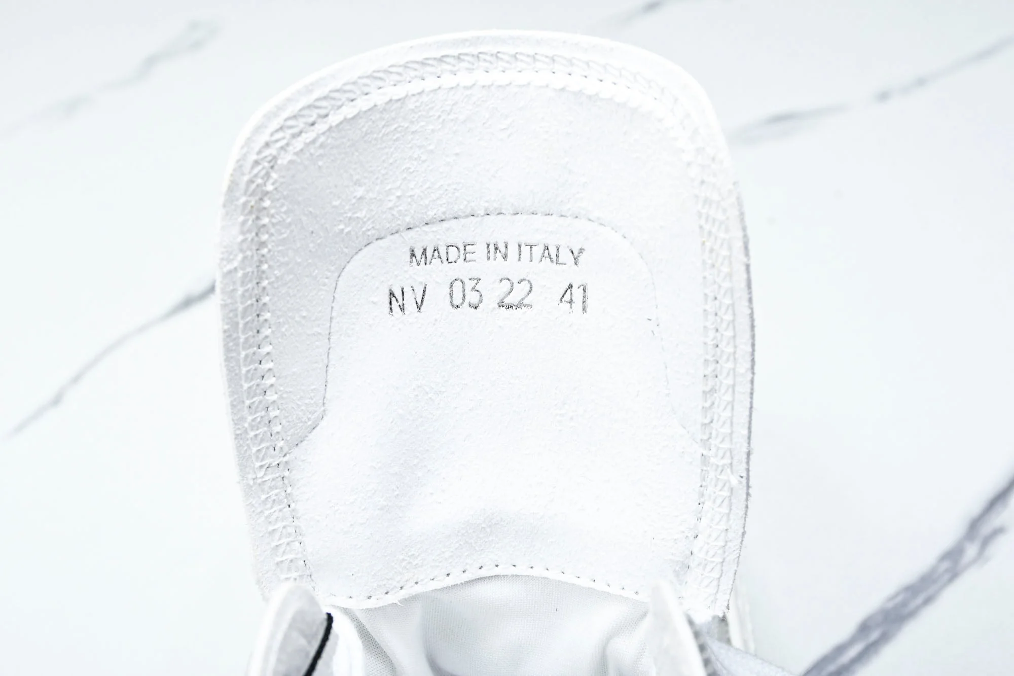 D1or B23 High x Shawn Stussy 'Bee Embroidery Patch'