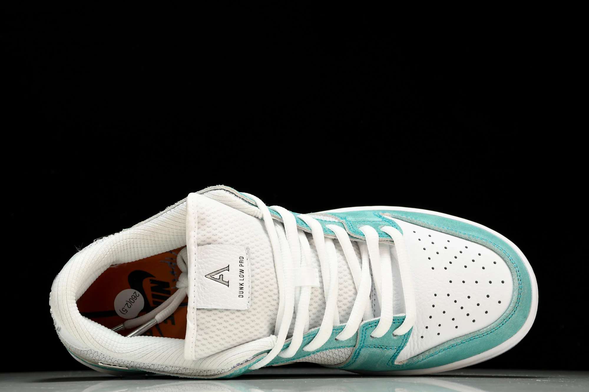 SB Dnk Low x April Skateboards