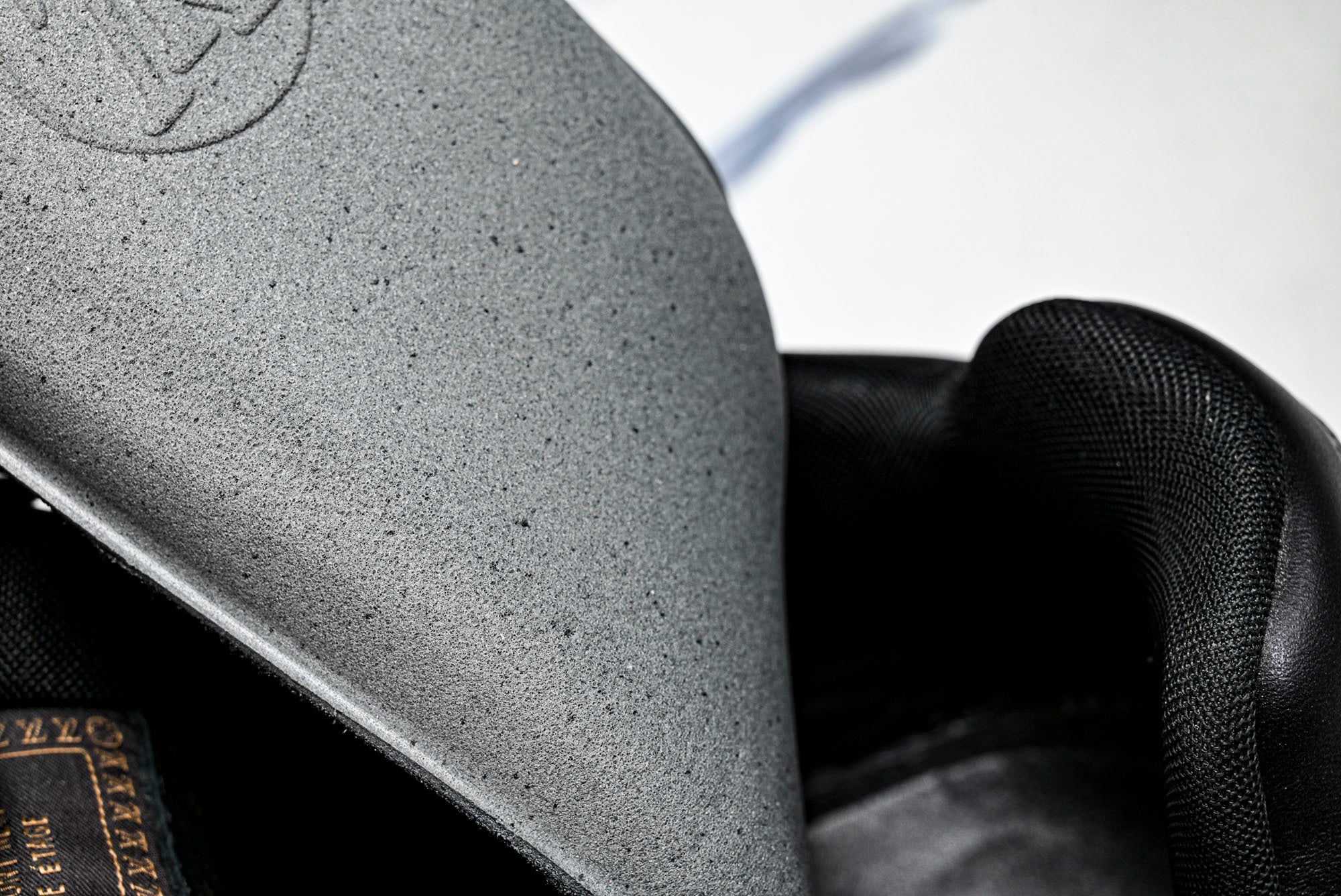 Louis Vuittоп Buttersoft 'Black'