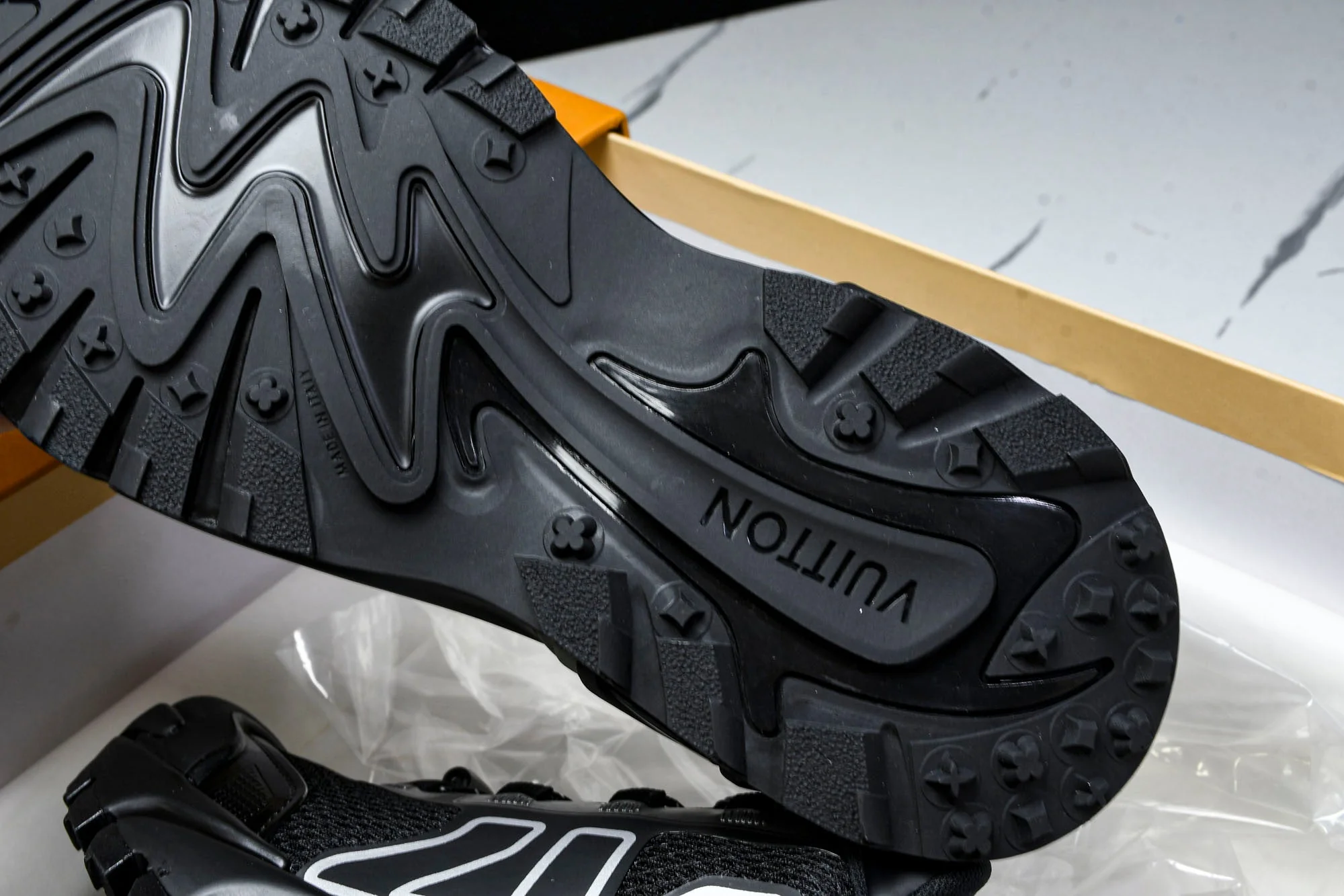 Louis Vuittоп Runner Tatic Sneaker 2.0 'Black'