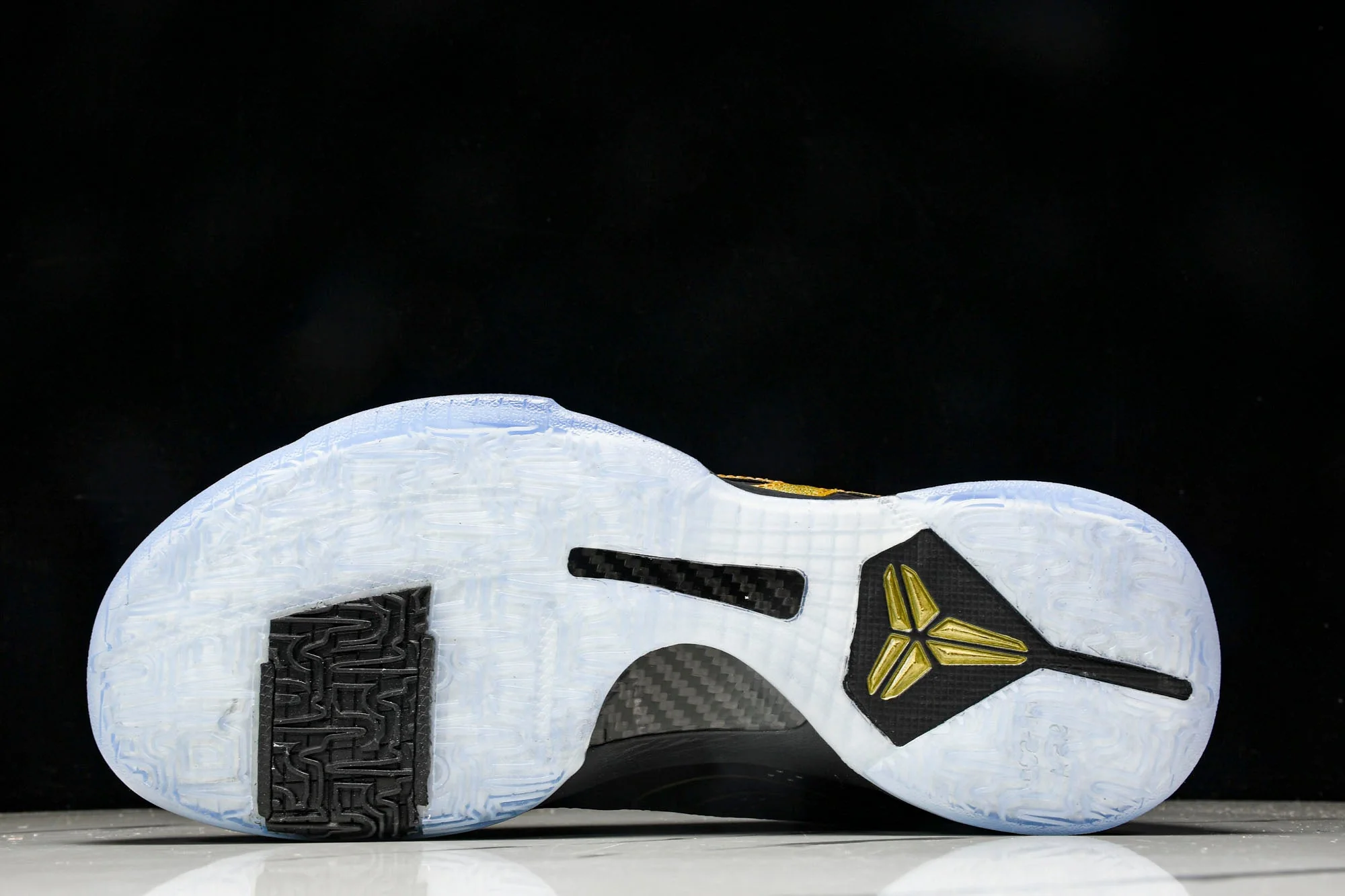 Kobe 5 Protro 'Year of the Mamba Eggplant'