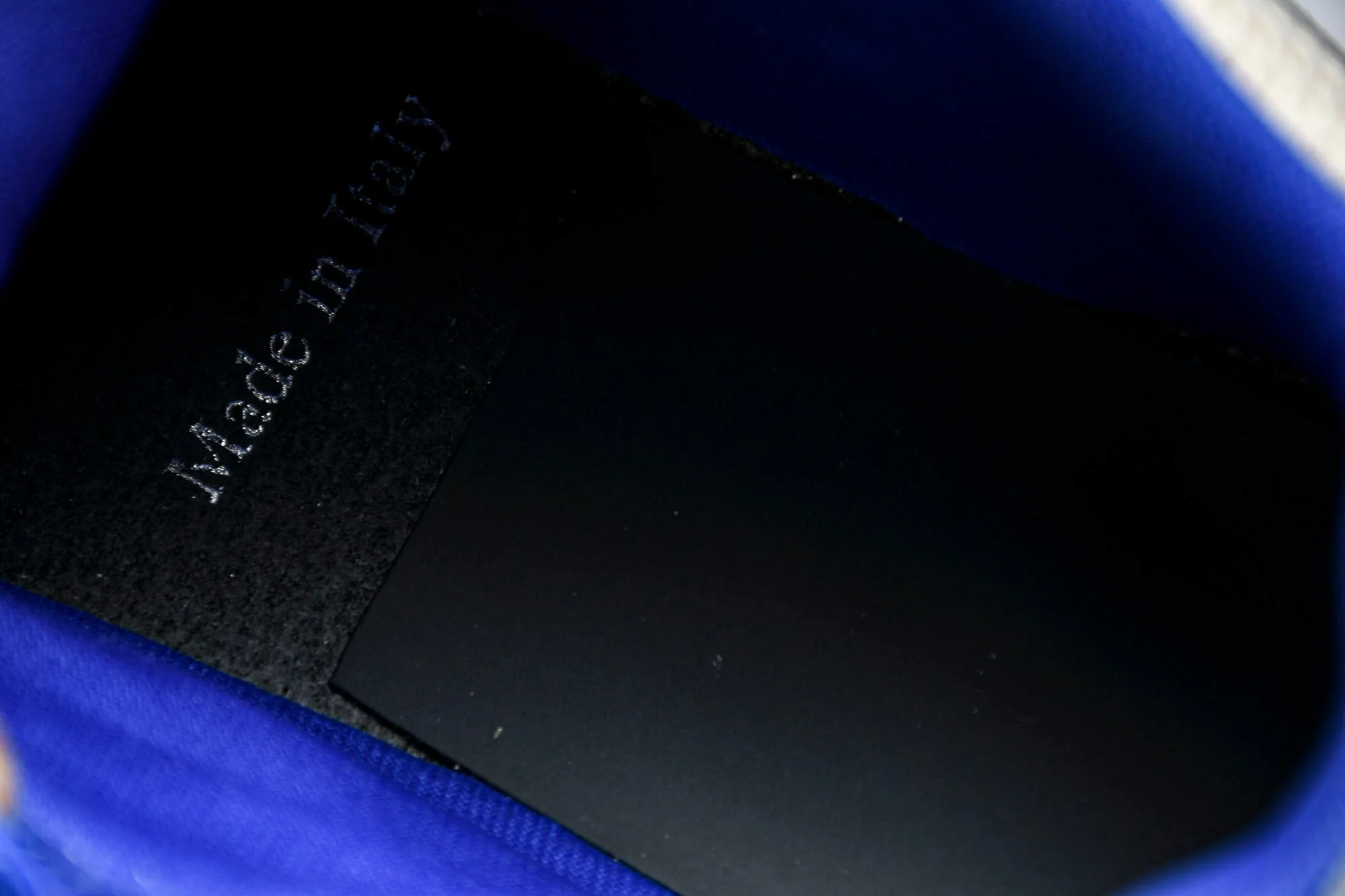 D1or B22 'Olive Blue'