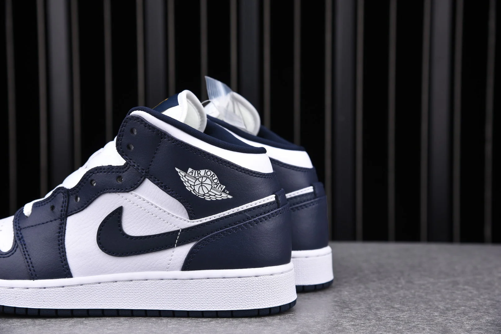 AJ1 Mid GS 'Obsidian'