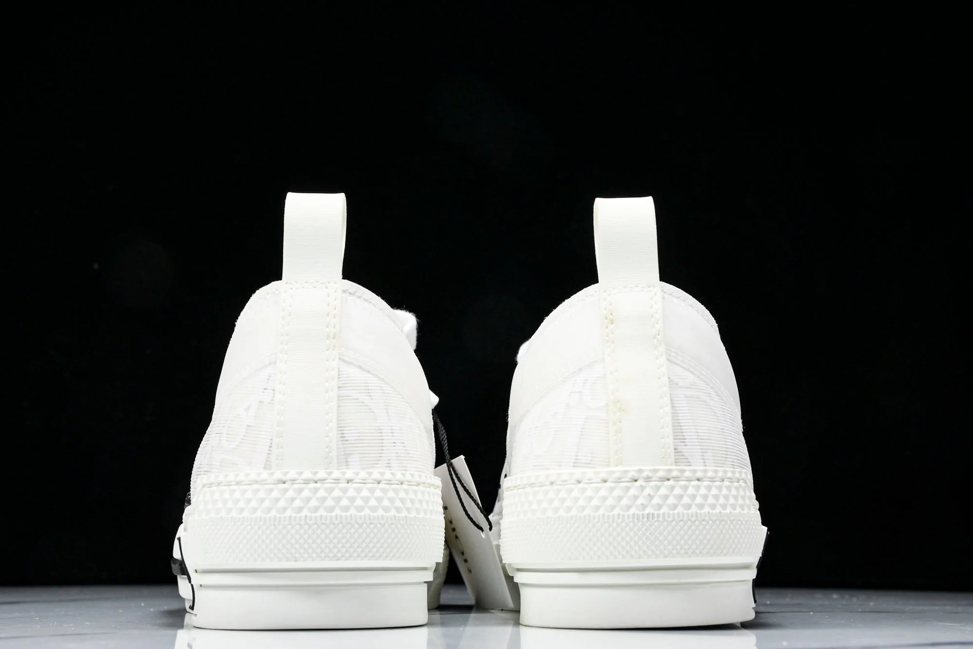 D1or B23 Low 'Oblique White'