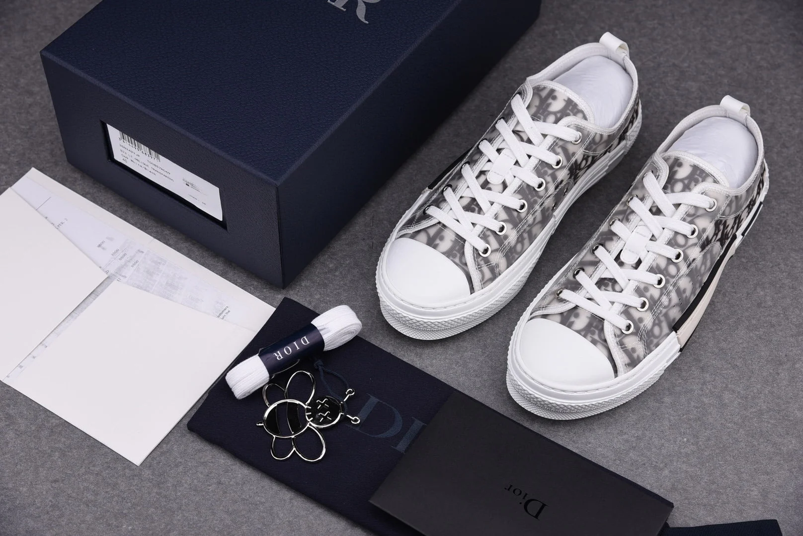 D1or B23 Low 'Oblique'