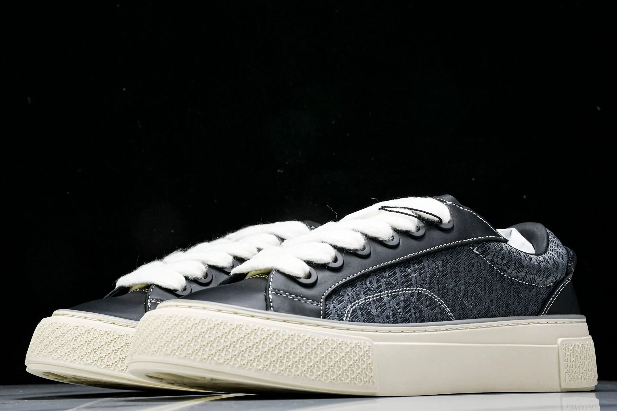 D1or B33 'Black Oblique'