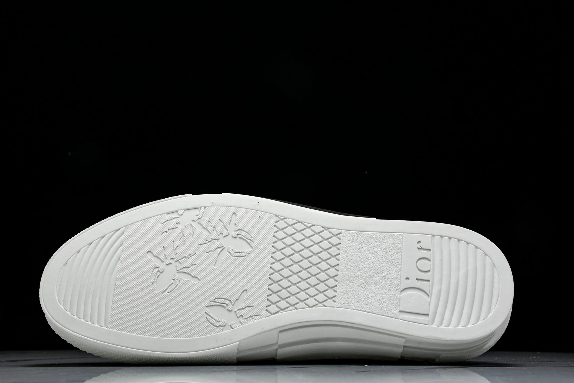 D1or B23 Low 'Oblique Red Blue Pixel'