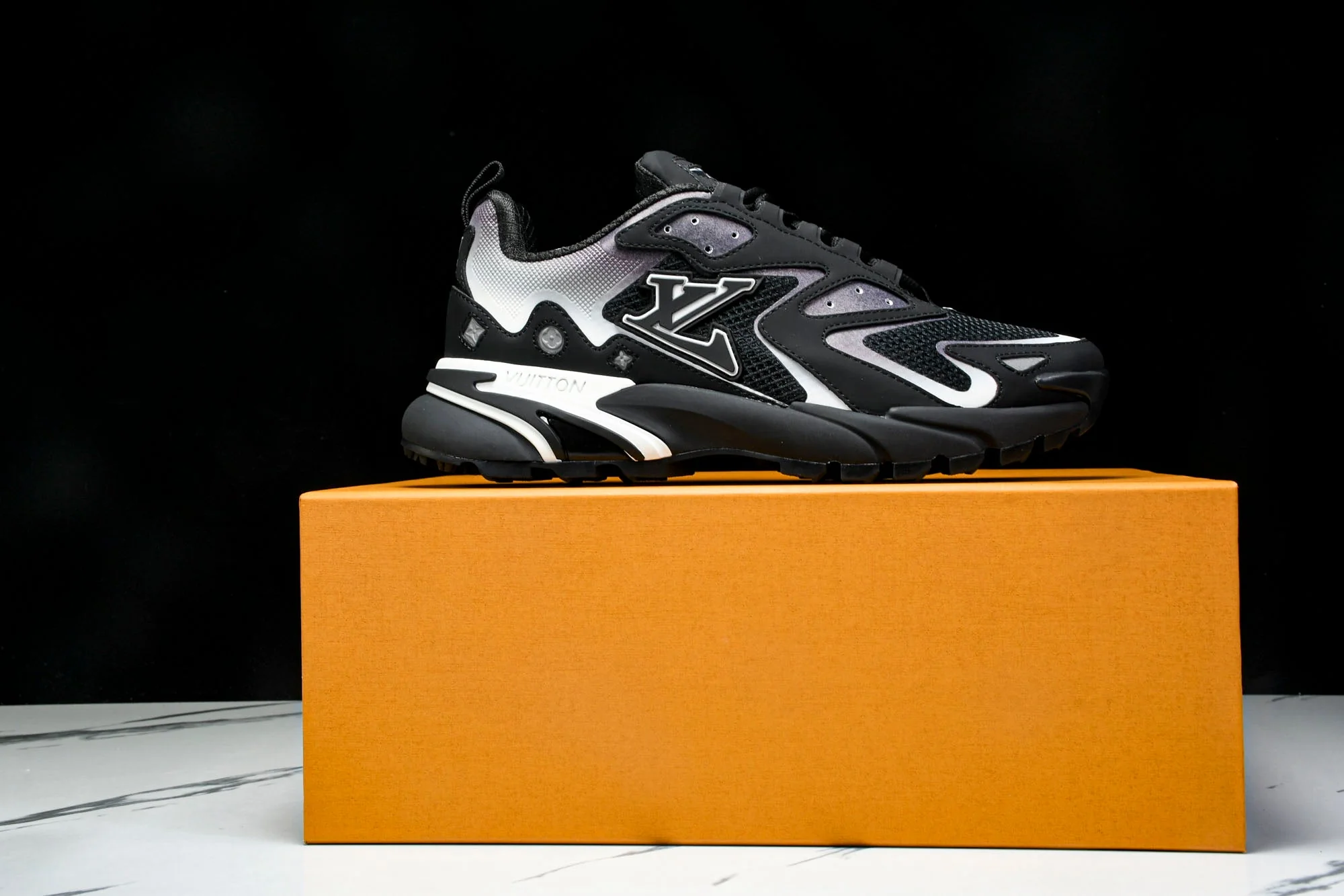 Louis Vuittоп Runner Tatic Sneaker 'Black White'