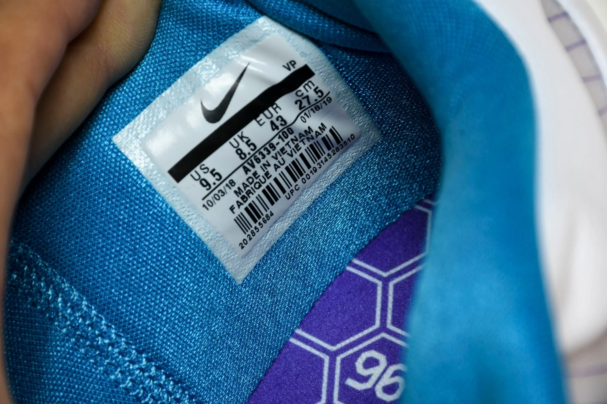 Kobe 4 Protro 'Draft Day Hornets'