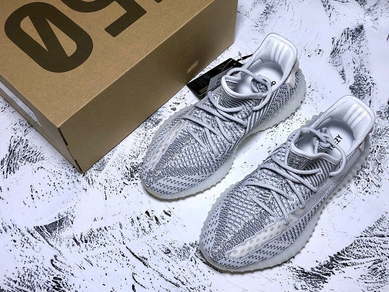 Yzy Boost 350 v2 Static Non-Reflective