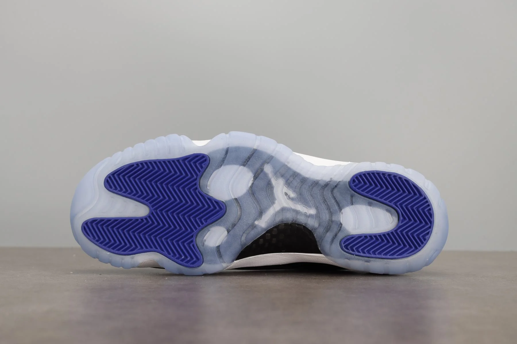 AJ11 Retro 'Space Jam'