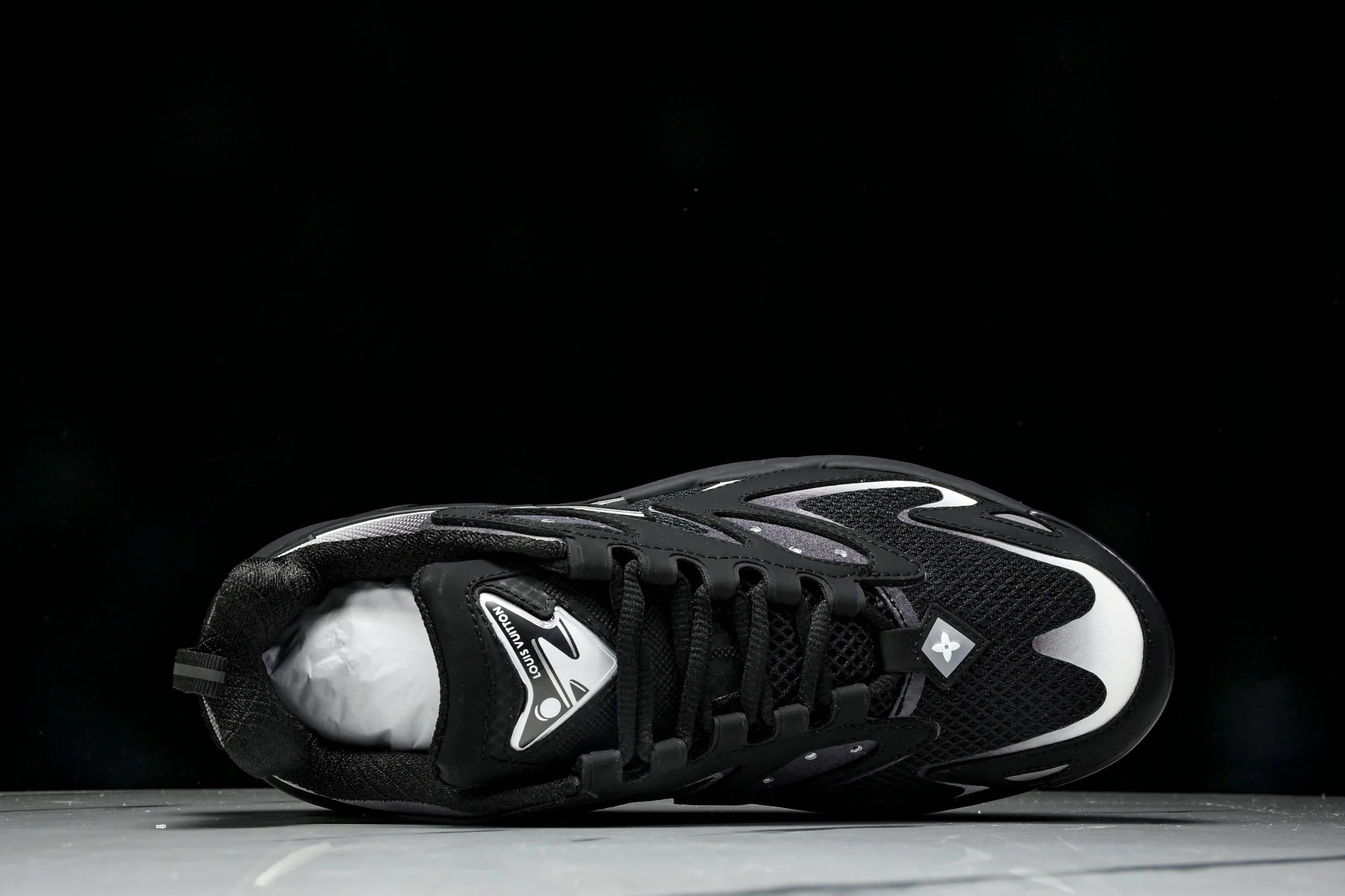 Louis Vuittоп Runner Tatic Sneaker 'Black White'