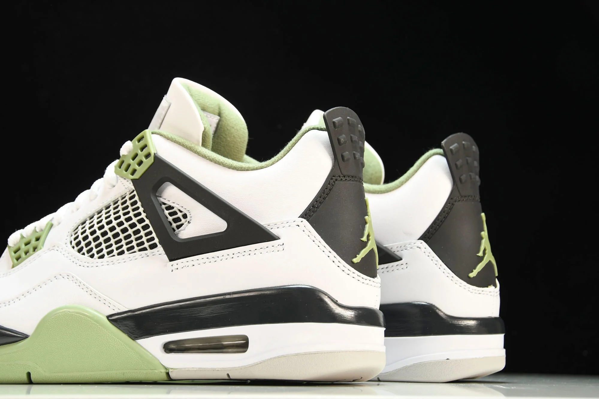 AJ4 Retro 'Seafoam'