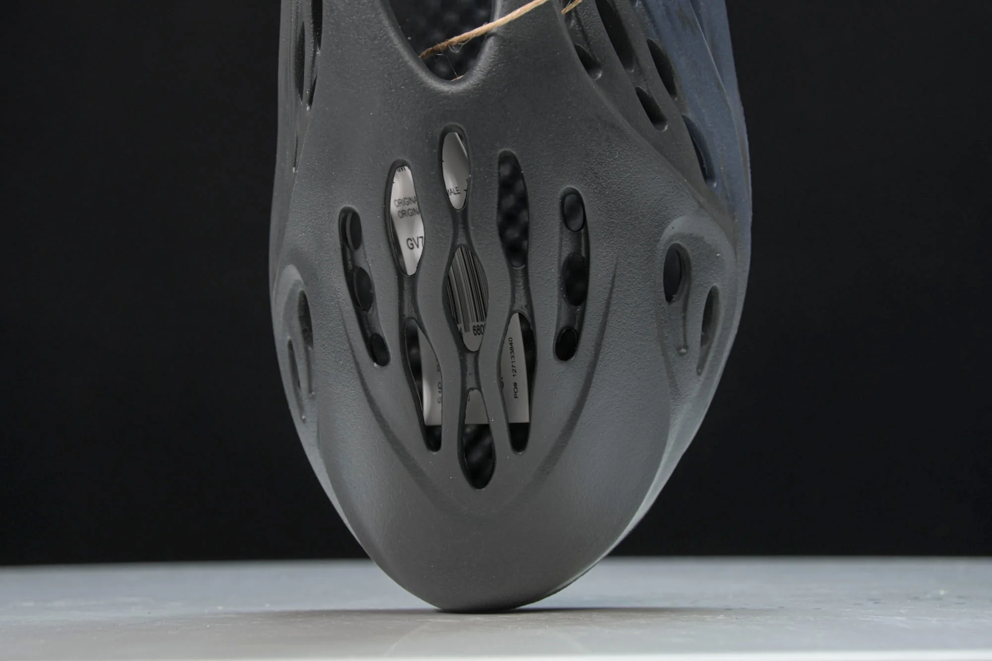 Yzy Foam RNNR 'Mineral Blue'