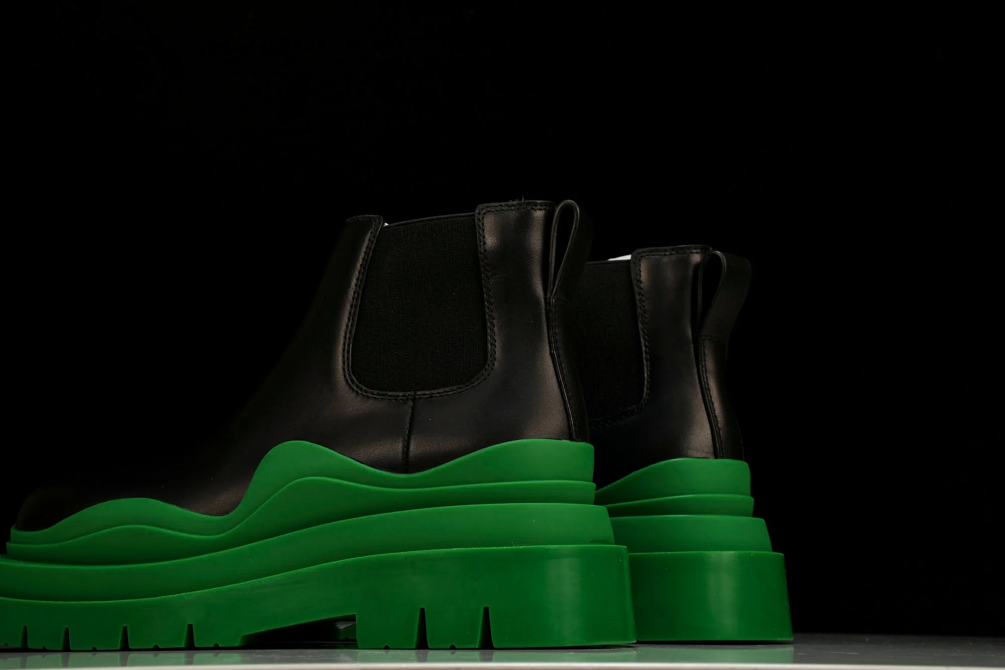 Вottega Veneta Tire Ankle Chelsea Boots 'Black Green'