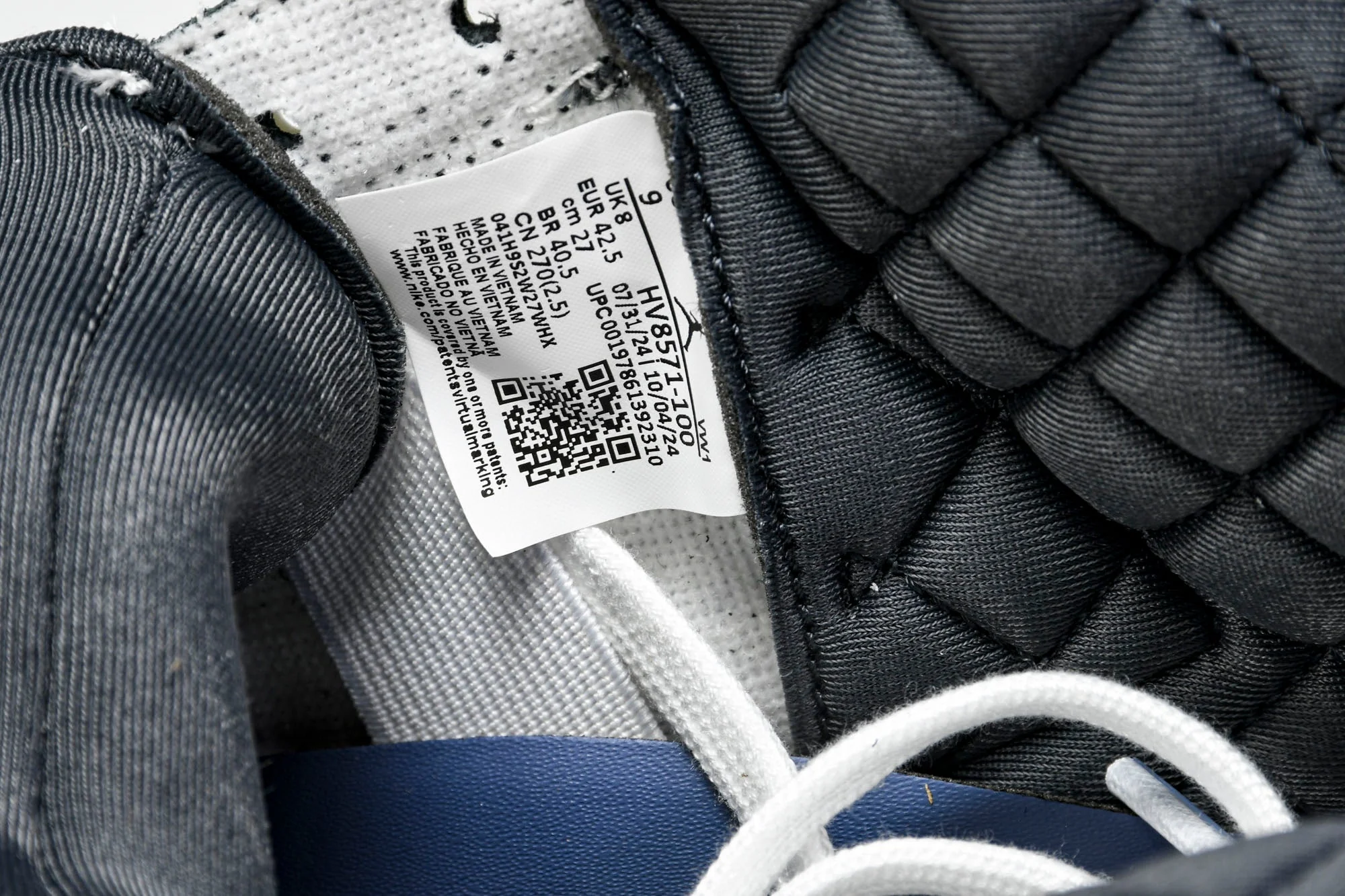 AJ3 Retro OG x A Ma Maniere 'Diffused Blue'