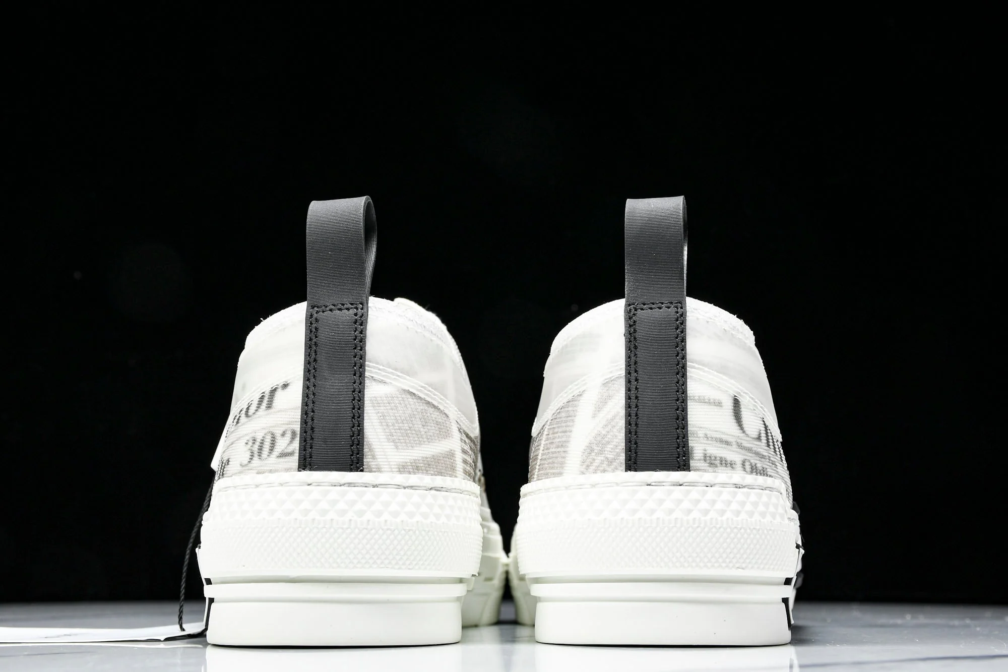 D1or B23 Low 'Newsprint'